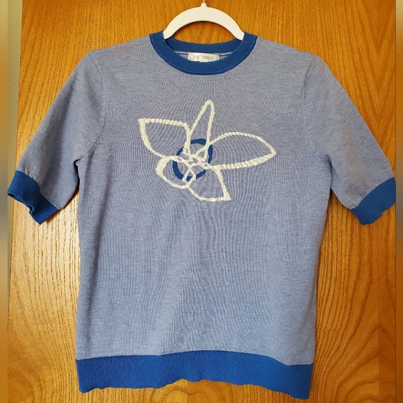 Blue flower sweater - Picture 2 of 8